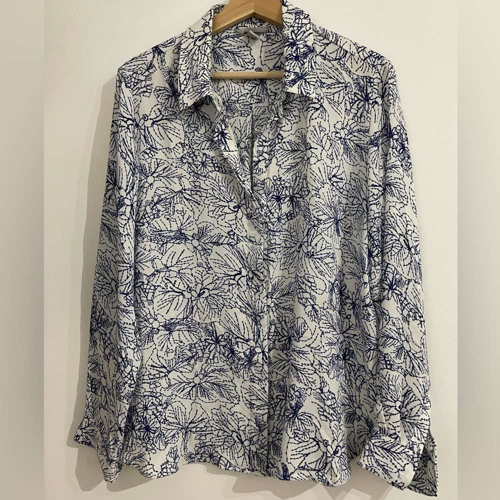 H&M floral print Button down shirt